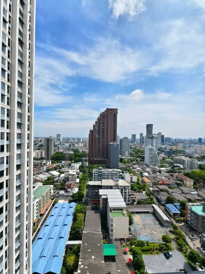 รูป ขายด่วน 𝟑.𝟖𝟓 𝐌𝐁.❗️ห้องสวย ทำเลดี ใกล้ห้าแยกลาดพร้าว “𝐓𝐡𝐞 𝐒𝐚𝐢𝐧𝐭 𝐑𝐞𝐬𝐢𝐝𝐞𝐧𝐜𝐞𝐬“ 35.50 ตร.ม. ชั้น 21 [251405] - รูปที่ 9/9