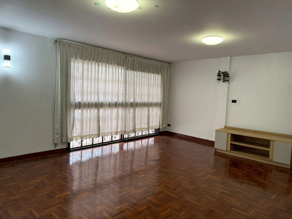 รูป 🏡 ทาวน์โฮม 3 ชั้น — หมู่บ้านเอื้อสุข / เอื้อพัฒนา 11 (ซ.พัฒนาการ 56) 3 ห้องนอน 4 ห้องน้ำ ทำเลดีเยี่ยม ติด โรงเรียนเตรียมอุดมพัฒนาการ เดินทางสะดวก - รูปที่ 3/11