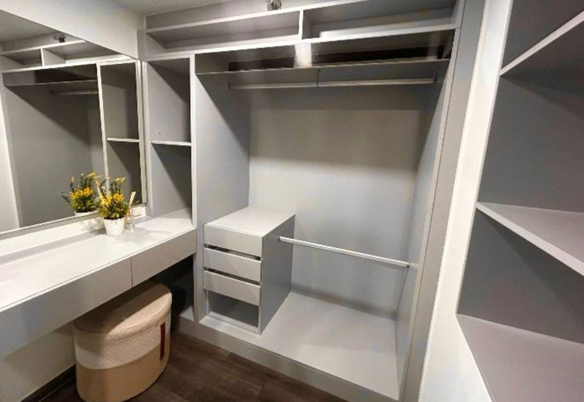 picture  KnightsBridge space. 1bed 38sqm. Line id: @pfagent - 7/9