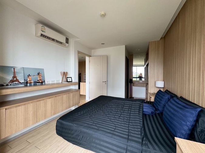 *** ปล่อยเช่า ไลฟ์ แอท รัชดา - ห้วยขวาง *** 👉🏻👉🏻 30 ตร.ม 1 ห้องนอน 1ชั้น 8