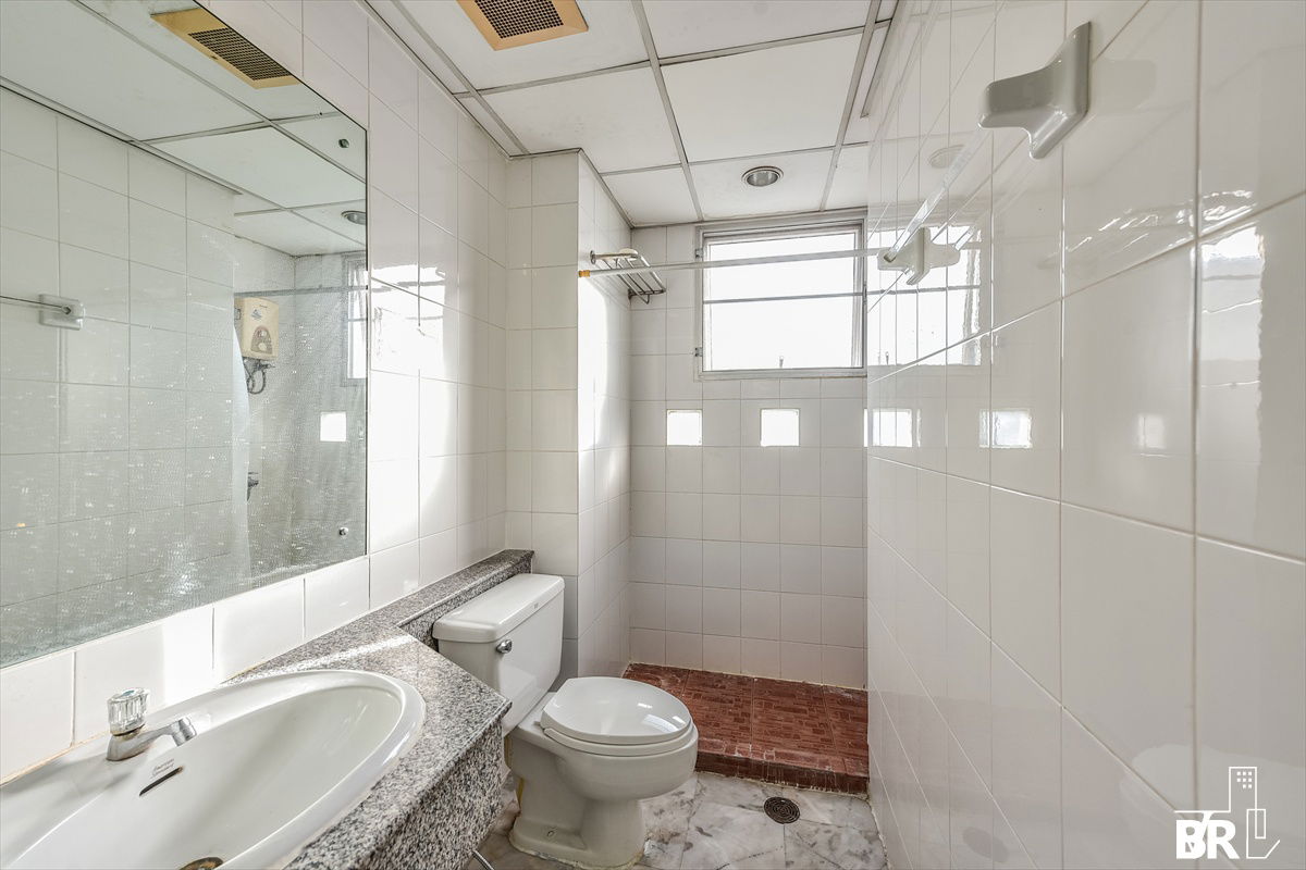 picture ðĨ Available Rent BigroomðĨ Pathuwan Resort 3B3B 92.48sqm. Just 30K/Month only Call Ms.Angel(Aumi)0658209572 - 4/4