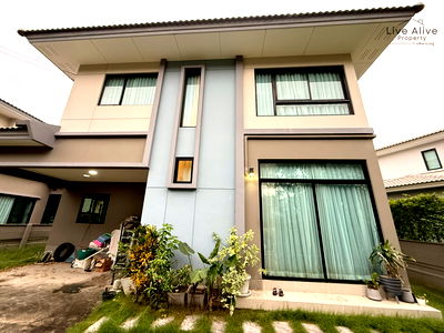 Houses for rent Samut Prakarn : Beautiful detached house for rent, good location, quiet and safe, Soi Pracha Uthit 90