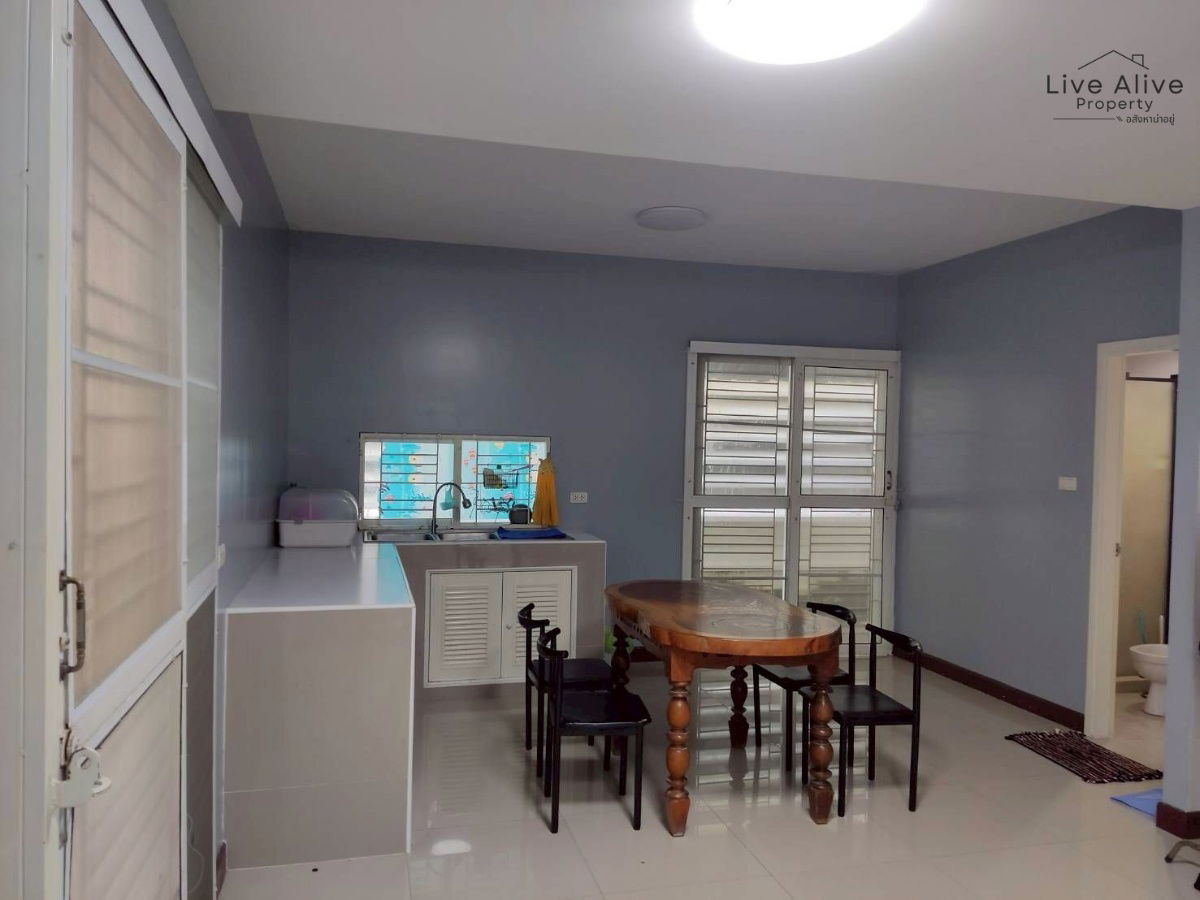 รูป บ้านแฝด บรรยากาศสงบ ทำเลดี  ใกล้เมกะบางนา ให้เช่า 3 นอน 2น้ำ - รูปที่ 14/15