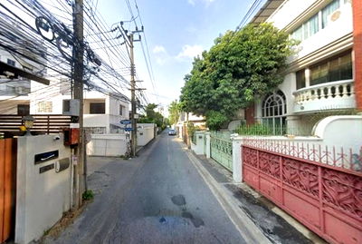 Land for sale Phramongkutklao College of Medicine : Vacant land for sale, premium location, Ari Samphan 1