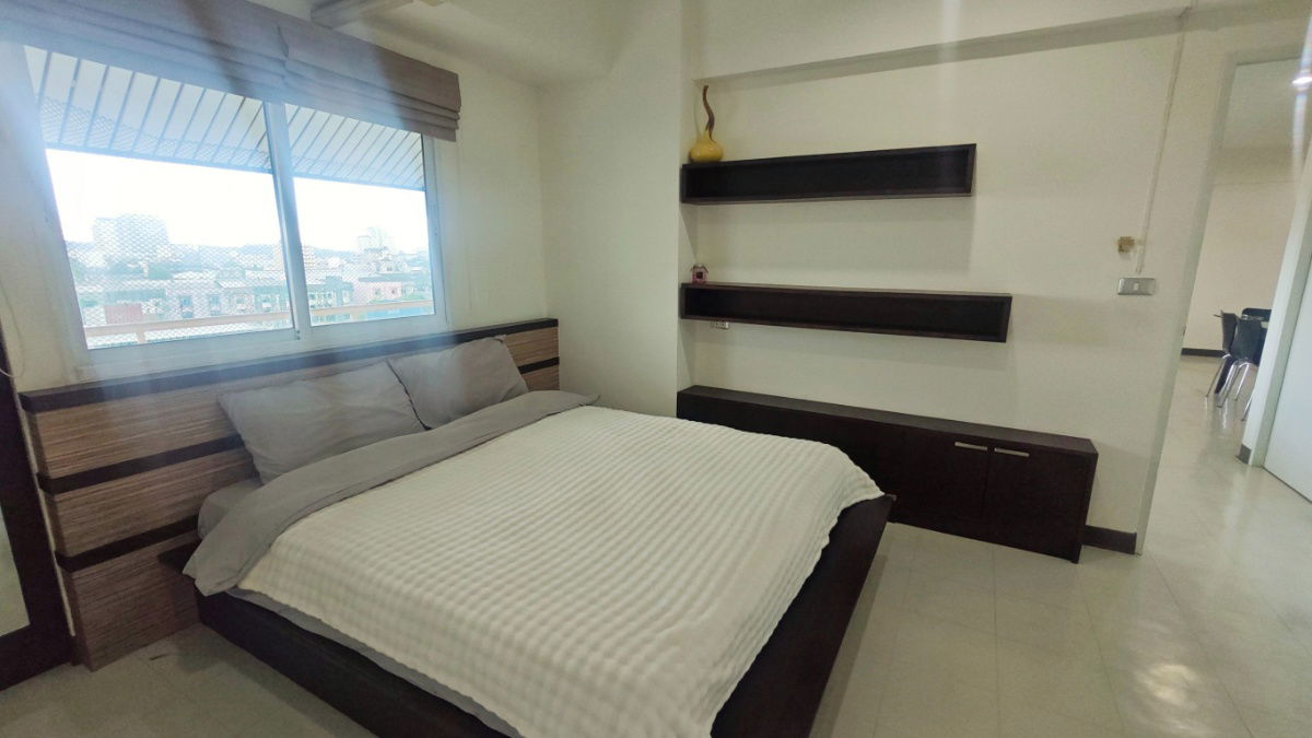 รูป 3 Bedrooms apartment in the center of Phuket (Top floor) - รูปที่ 7/15