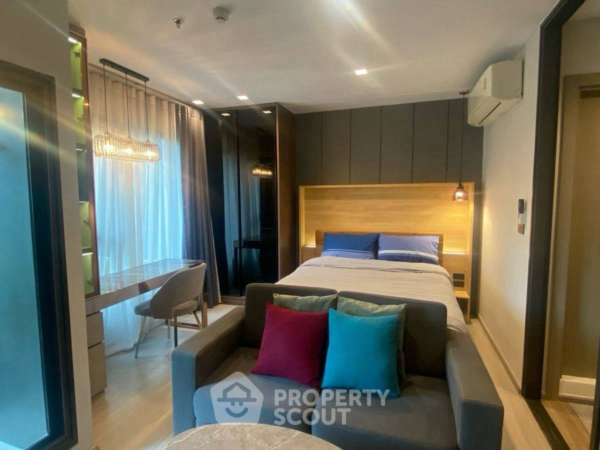 picture Studio Condo at Life Asoke - Rama 9 near MRT Phra Ram 9 (ID 2448803) - 7/10