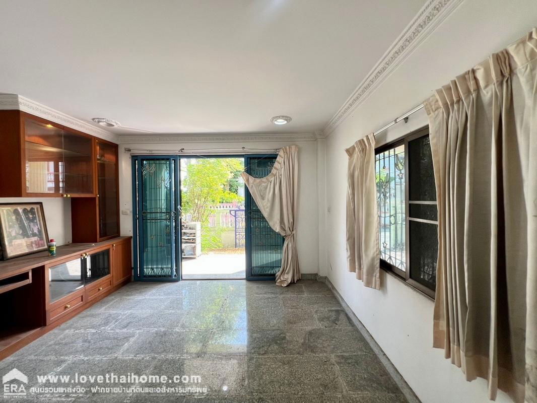 รูป ขายบ้านเดี่ยว หลังมุม เฉลิมพระเกียรติ ร.9 ซอย 38 ใกล้วิทยาลัยเกษมสันต์ เยื้องศูนย์กีฬาบึงหนองบอน พื้นที่ 54 ตรว. ขายไม่แพงบ้านดี ราคาถูก - รูปที่ 3/16