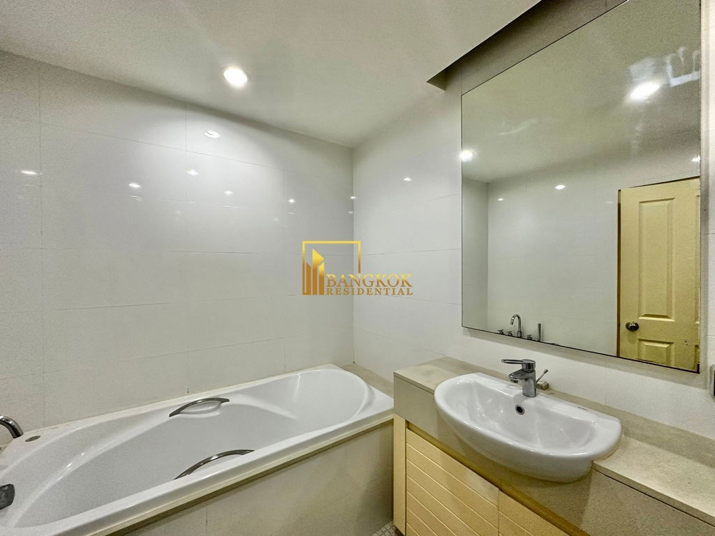 picture Siri Residence | 2 Bed Condo Near Phrom Phong Shopping District - BR3353CD - 13/30