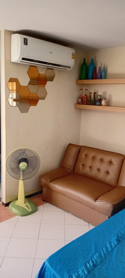 รูป ให้เช่าห้องพักหรูที่ลิพวิ่งเพลสคอนโด ปากซอยลาดพร้าว 140 ติดเซเว่น ใกล้สถานีรถไฟฟ้าบางกะปิ ด่วนๆ - รูปที่ 2/35