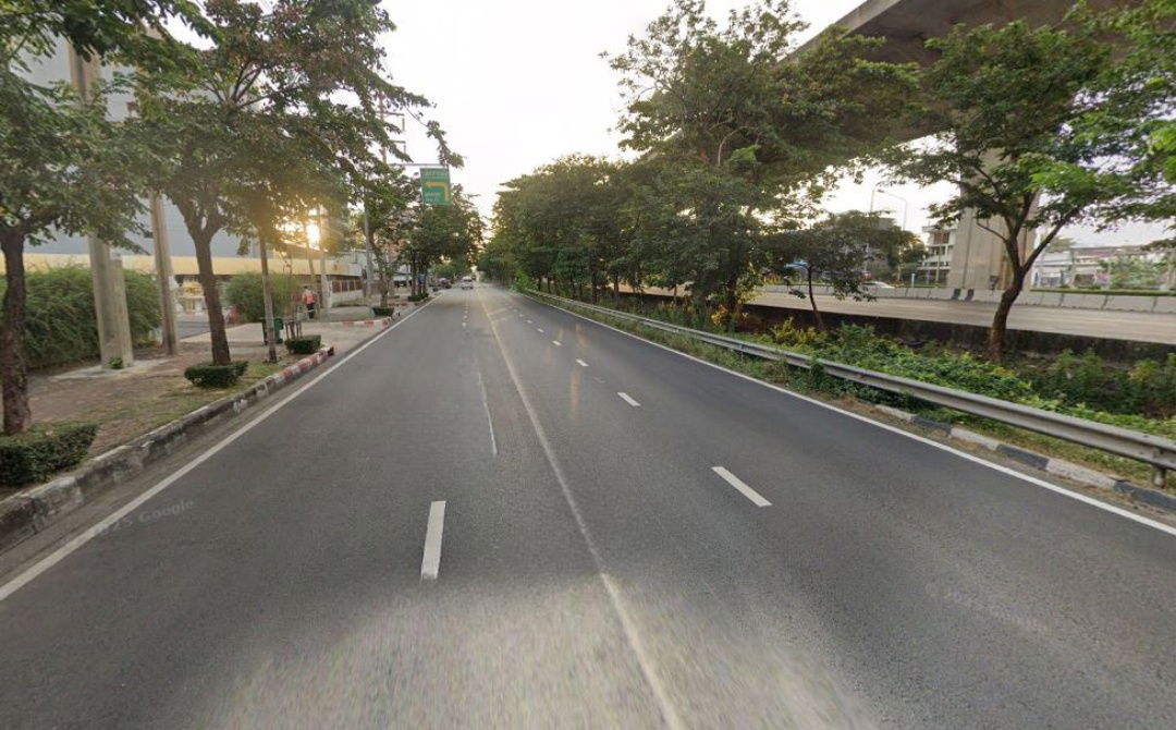 รูป ขายที่ดินพร้อมบ้าน ถนนบางนาตราดติดไบเทคบางนา - รูปที่ 2/4