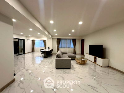 เช่าคอนโด สุขุมวิท 39 : คอนโด 3-ห้องนอน ที่ รอยัล คาสเซอร์ สุขุมวิท ใกล้ BTS พร้อมพงษ์ (ID 2448627)