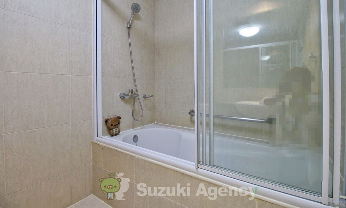 picture Shock price for rent The Clover Thonglor 🔥🔥 - 6/8