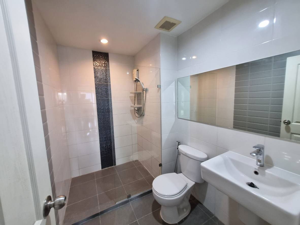 picture MRT rama 9 400 m. Price 16,500 Baht Condo Aspire Rama 9 ( Rental ) - 10/10