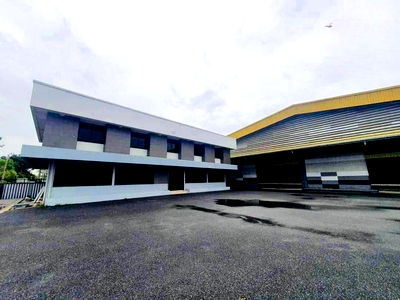 Factory for rent Phra Pra Daeng Samut Prakarn : Factory for rent Samut Prakan, near Imperial World shopping mall BTS Pu Chao