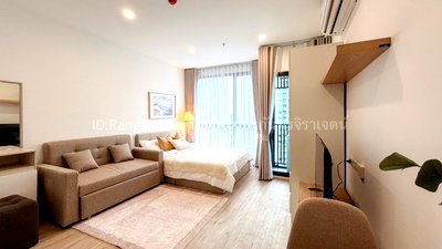 Condos for rent : Airport Link Huamark condominium rental is convenient for travelling in a new room at first hand.