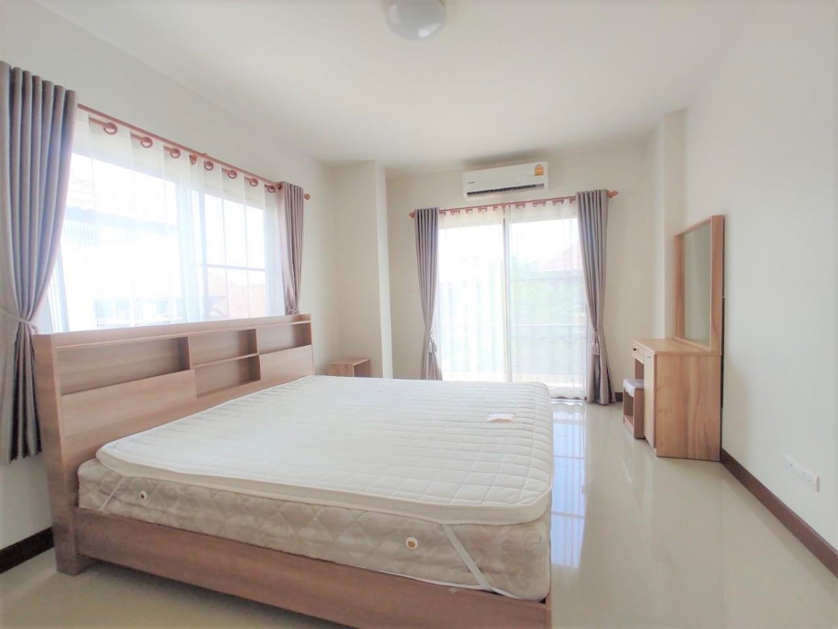 picture A house two storeys for rent with 3 bedrooms,2 toilets and 1 kitchen. - 16/28