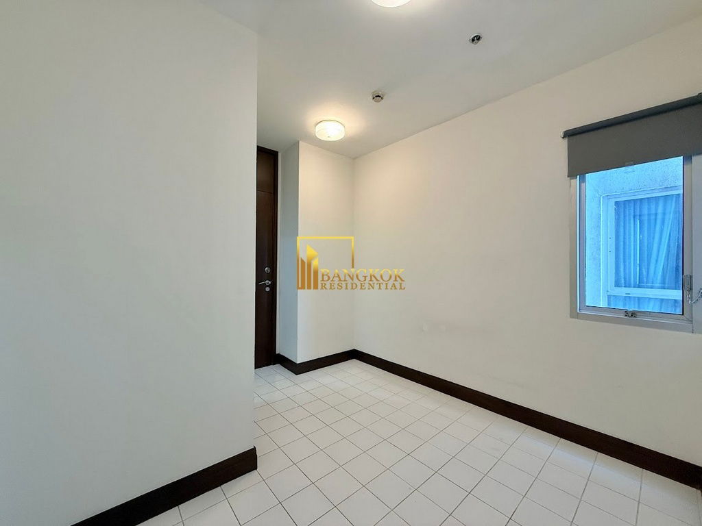 picture Elegant 4 Bedroom Luxury Apartment in Phloenchit - BR0635AP - 34/47