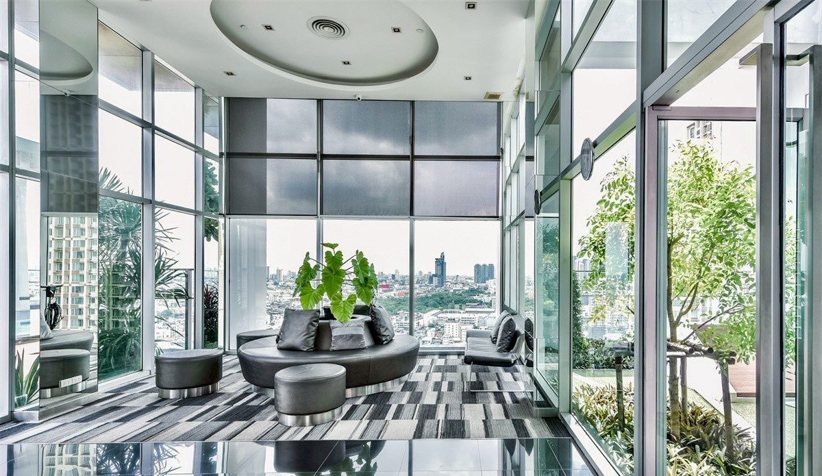 รูป ✨ RHYTHM สาทร-นราธิวาส ชีวิตง่ายกว่าเดิมเยอะ! คอนโดใจกลาง CBD สาทร ติดรถไฟฟ้า 💕 - รูปที่ 2/9