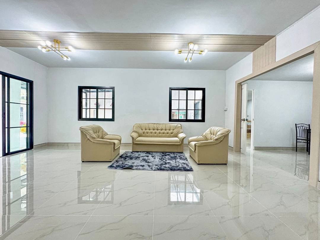 รูป  ขายบ้านแฝดตกแต่งใหม่สุดหรู พฤกษา 19 วัดลาดปลาดุก ลดแรง 200,000 บาท เหลือเพียง 2.99 ล้าน! - รูปที่ 7/20