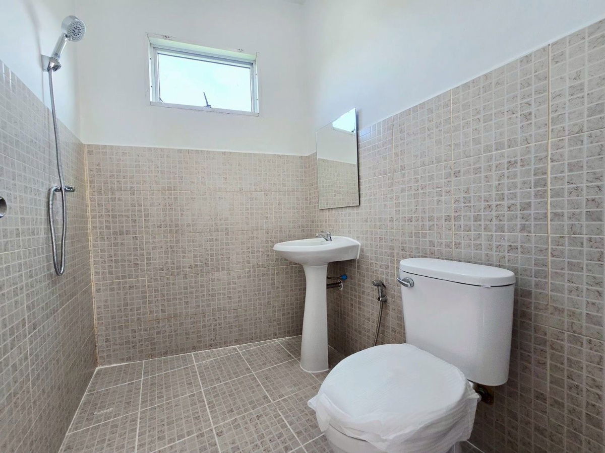 รูป บ้านเดี่ยวเนื้อที่ดิน 81 ตรว.ใกล้สนามกอฟล์ปัญญารามอินทรา  ม.บุรีรมย์ คู้บอน 41 รีโนเวทใหม่ นัดหมายชมบ้าน 085-318-6868 คุณวา - รูปที่ 26/32