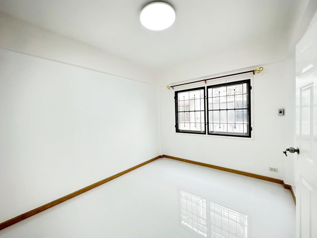 picture Townhome for rent: Muban Supalai Vill Ekkamai-Ram Inthra (SPSAD3645) - 10/15