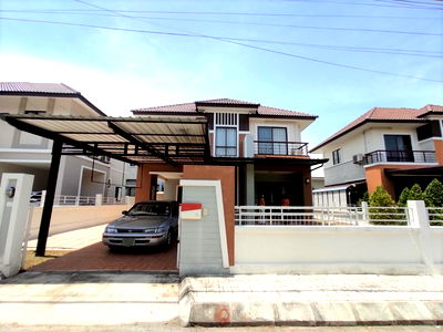 Houses for rent Hang Dong Chiang Mai : A house two storeys for rent with 3 bedrooms,2 toilets and 1 kitchen.