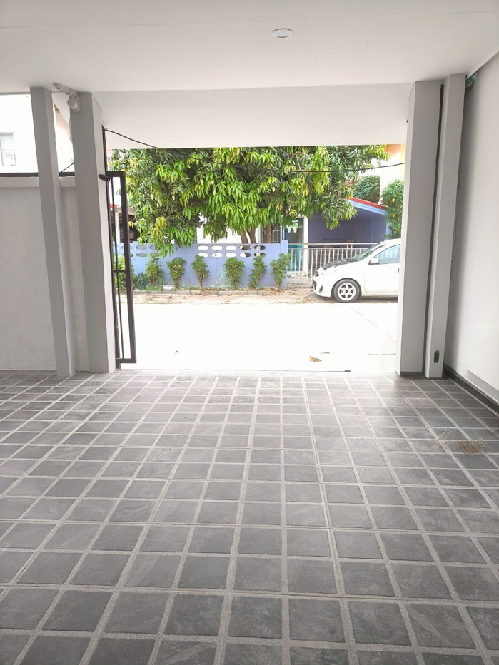 รูป บ้านเดี่ยว​ชั้นเดียว​ รีโนเวทใหม่​​ หนองจอก​ ทำเลถนนเมน​ ต้นโครงการ​ ทำเลค้าขาย หมู่บ้านอมรพันธ์ุ  ถนนเลียบวารี​ 15 พร้อมอยู่ มีเฟอร์นิเจอร์สวย - รูปที่ 6/33