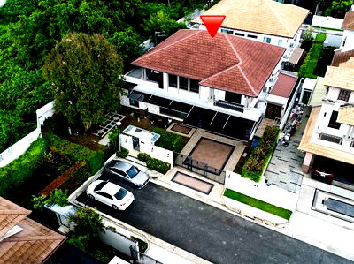 Houses for rent Taling Chan : Corner house for rent in Nantawan Pinklao-Ratchaphruek. Like new, never lived in. Located on Borommaratchachonnani Road, 125 square wah!