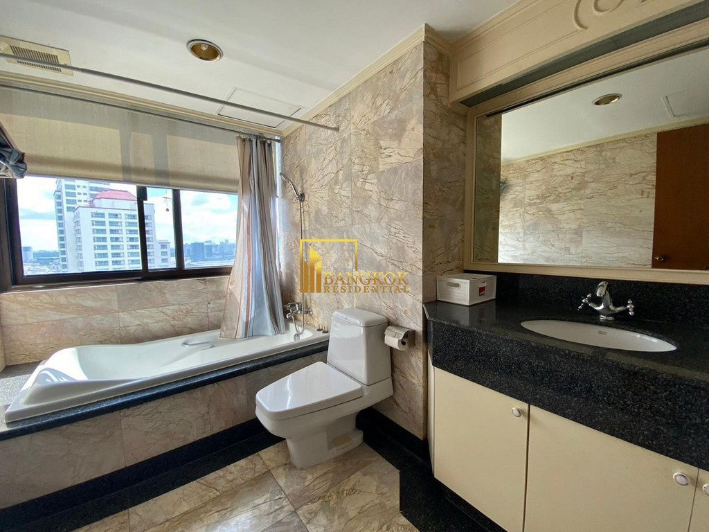 รูป Lake Avenue | Very Spacious 2 Bed Condo For Rent in Asoke - BR14424CD - รูปที่ 16/30