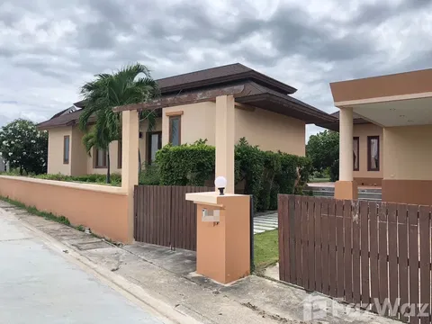 3-Bedroom,4-Bathroom Villa for Sale at Sira Sila,Khao Takiab 5891767