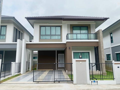 ให้เช่าบ้าน กาญจน์กนก 12 เฟส 3 ฟอร์นิเจอร์ & เครื่องใช้ไฟฟ้าครบ ใกล้โรงเรียนนานาชาติหลายแห่่ง T.0946511456