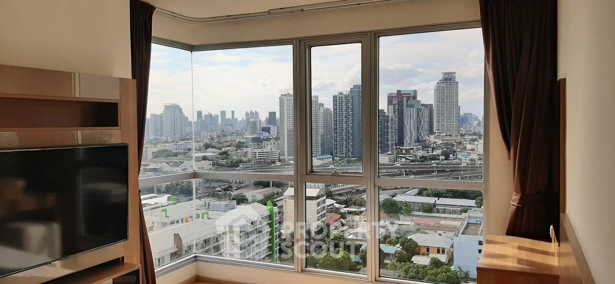 รูป คอนโด 2-ห้องนอน ที่ ริธึ่ม สุขุมวิท 50 ใกล้ BTS อ่อนนุช (ID 2448982) - รูปที่ 2/10