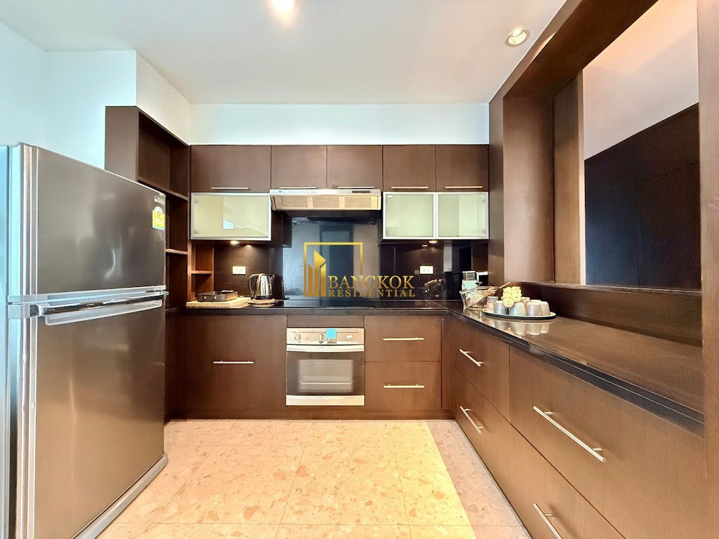 picture Elegant 4 Bedroom Luxury Apartment in Phloenchit - BR0635AP - 12/47
