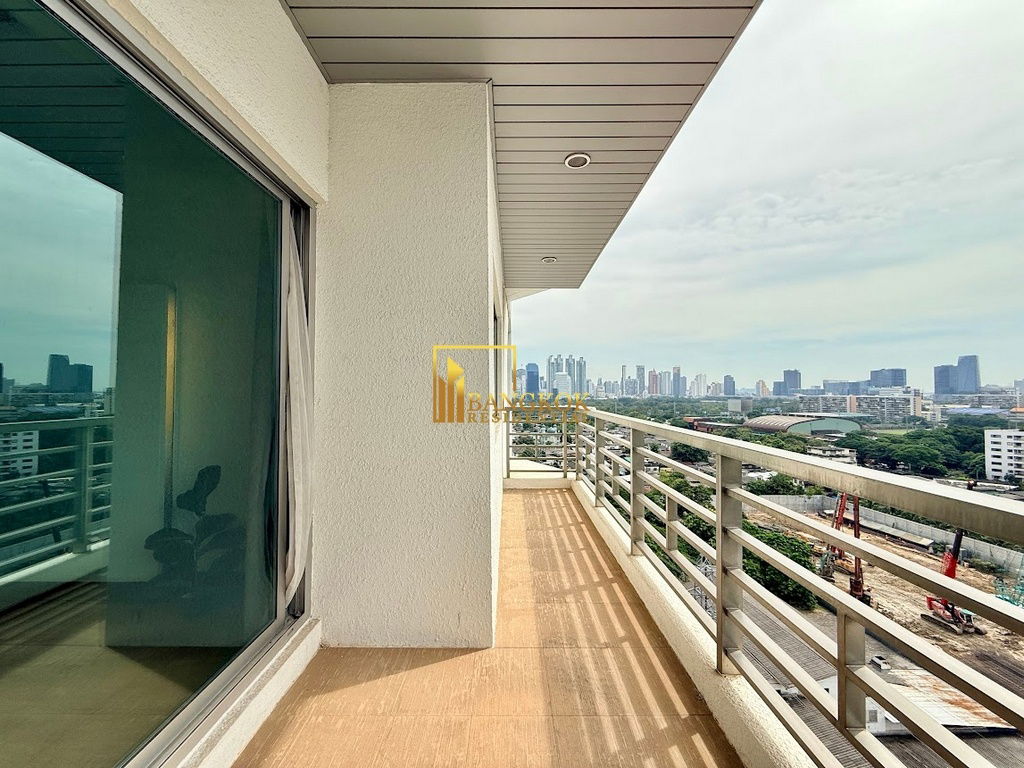 picture Elegant 4 Bedroom Luxury Apartment in Phloenchit - BR0635AP - 7/47