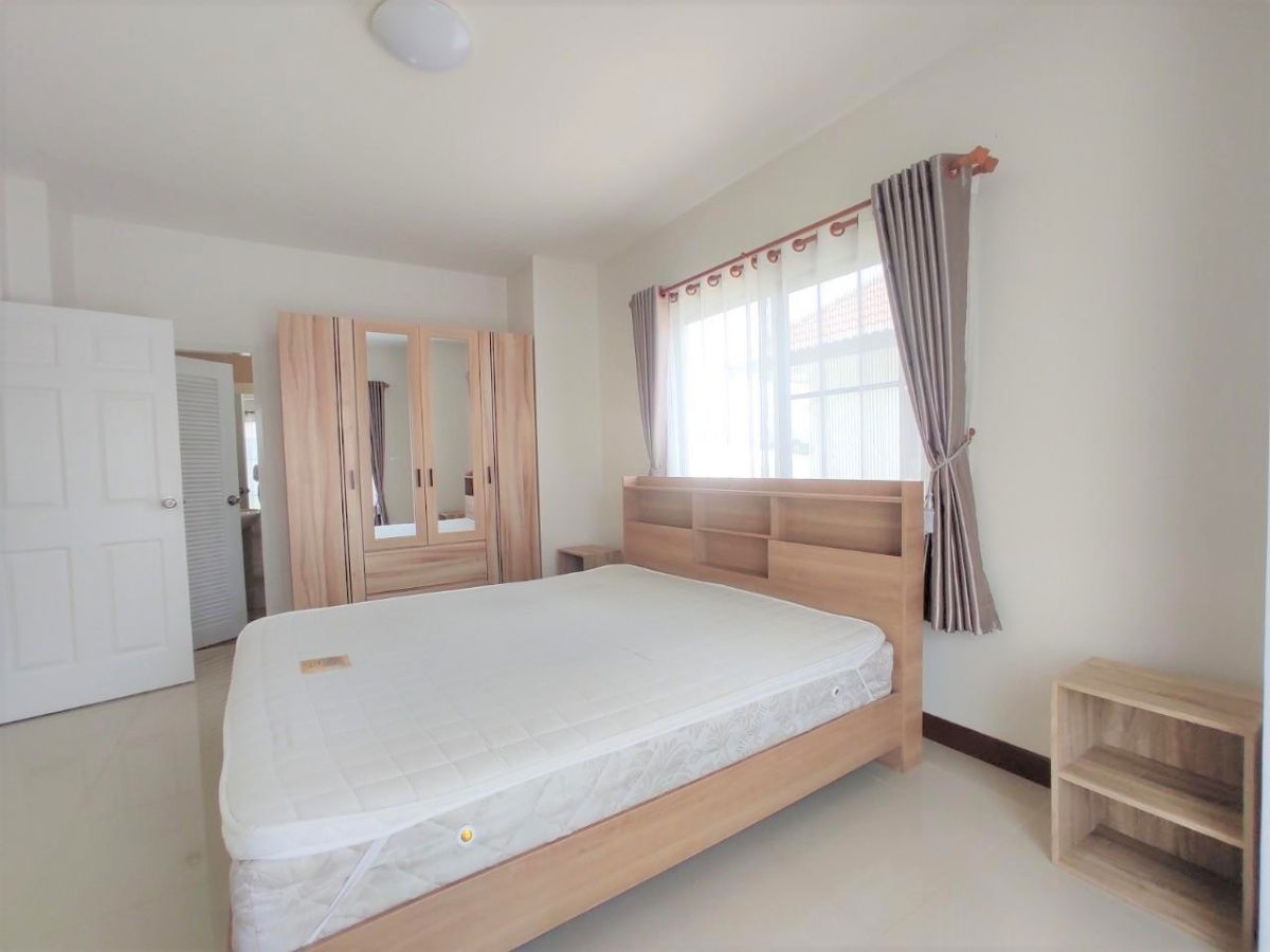 picture A house two storeys for rent with 3 bedrooms,2 toilets and 1 kitchen. - 17/28