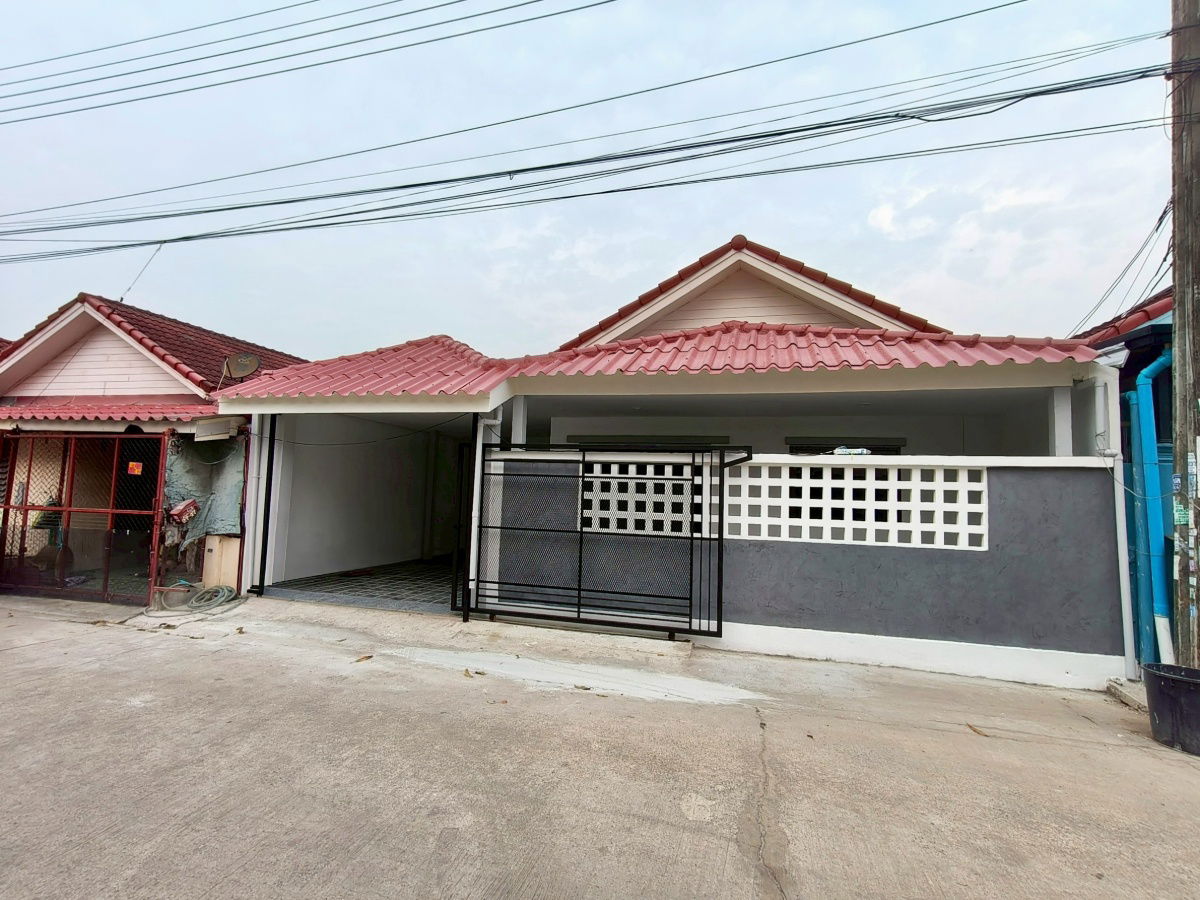 รูป บ้านเดี่ยว​ชั้นเดียว​ รีโนเวทใหม่​​ หนองจอก​ ทำเลถนนเมน​ ต้นโครงการ​ ทำเลค้าขาย หมู่บ้านอมรพันธ์ุ  ถนนเลียบวารี​ 15 พร้อมอยู่ มีเฟอร์นิเจอร์สวย - รูปที่ 3/33