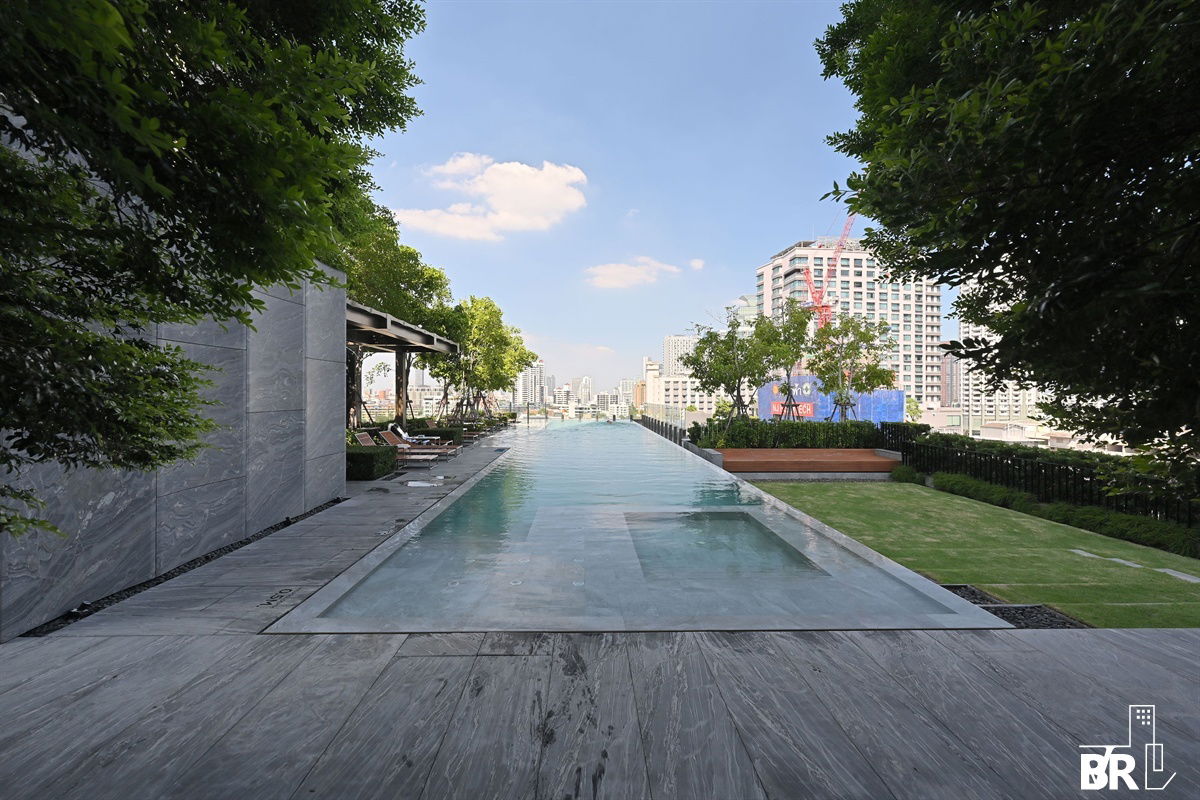 picture The Esse Sukhumvit 36 🏙️ High-quality Building with full facilities, Great price 💸 Close to BTS Thong Lo - 4/13