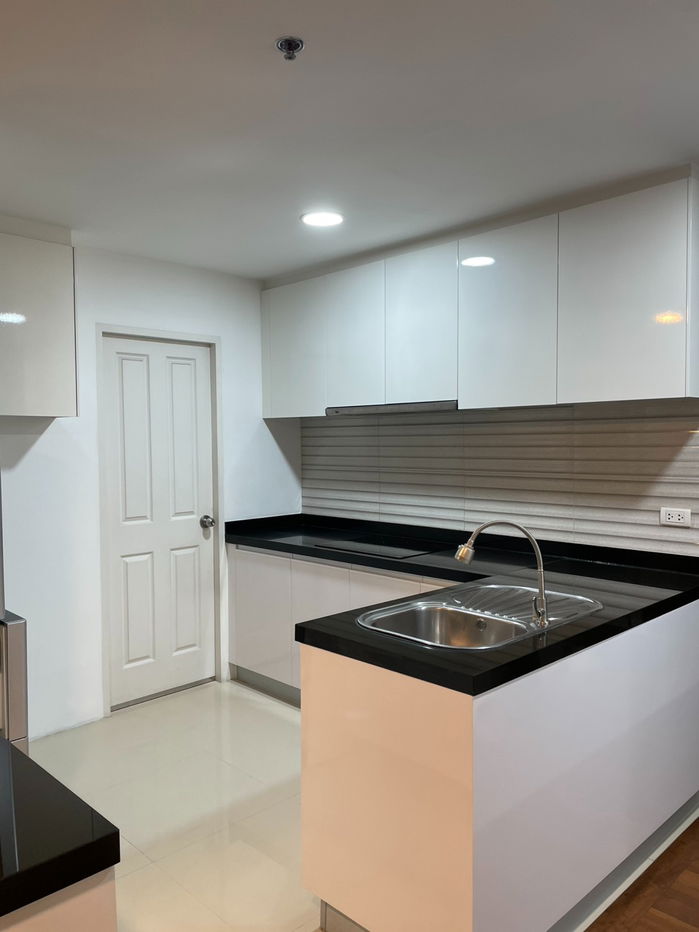 picture Luxury condo for rent Belle Grand Rama 9 - 3/10