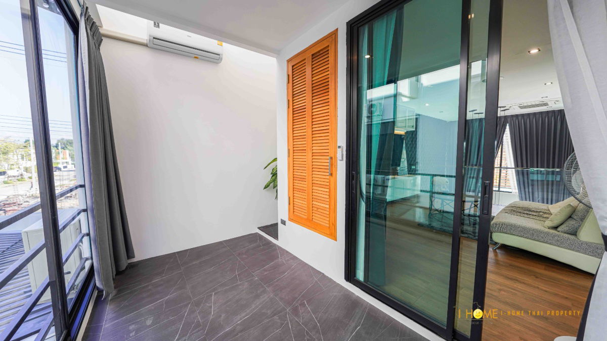 รูป ให้เช่าทาวน์โฮมสามชั้น 4 ห้องนอน 3 ห้องน้ำ 1 ห้องครัว 1 ห้องรับแขก 1 ที่จอดรถ - รูปที่ 15/40