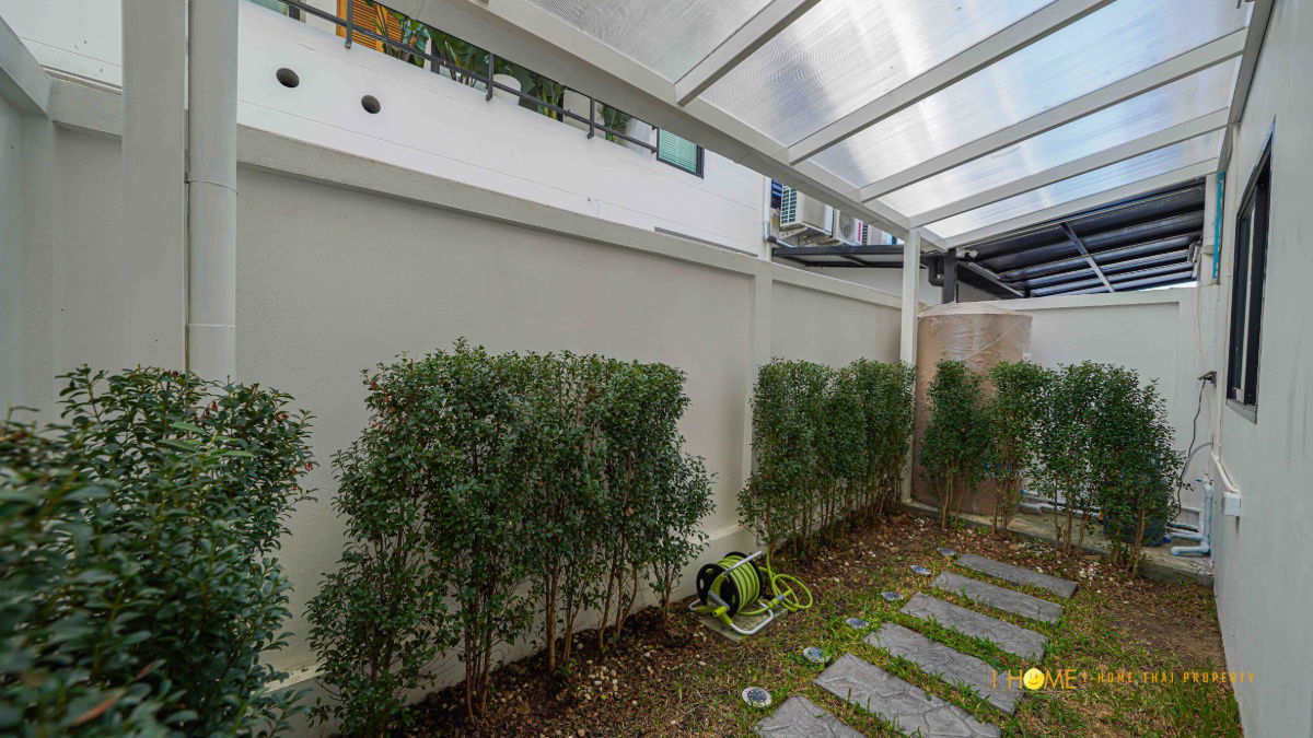 รูป ให้เช่าทาวน์โฮมสามชั้น 4 ห้องนอน 3 ห้องน้ำ  1  ห้องครัว  1  ห้องรับแขก  1  ที่จอดรถ - รูปที่ 38/40