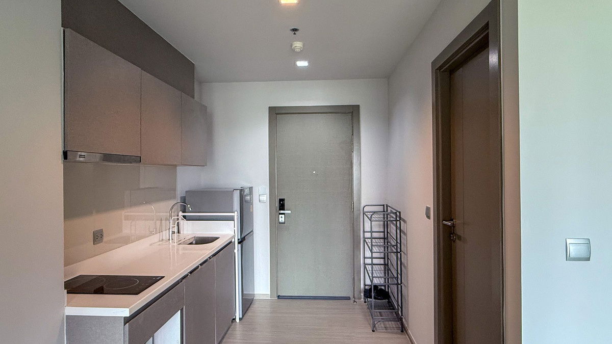 picture MRT rama 9 300 m. Price  15,000 Baht Condo Life Asoke - Rama 9 ( Rental ) - 5/7