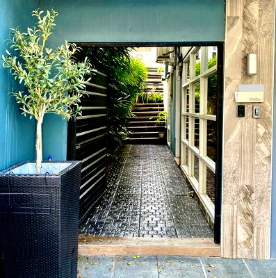 Home office for rent Ramkhamhaeng Road : WS4638 [For rent] 3-storey home office, corner unit 💰 Rental price 65,000 baht/month 🚈 MRT Lat Phrao