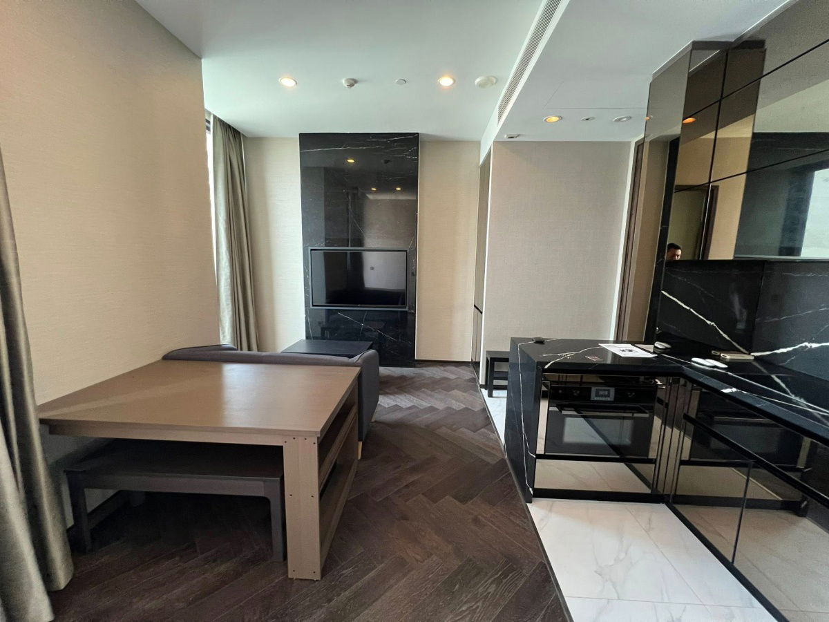 รูป 🌟 ให้เช่าคอนโด The Esse Sukhumvit 36 🚇ใกล้ BTS ทองหล่อ/อโศก 20 เมตร💰 ค่าเช่า: 48,000 บาท/เดือน✨ รหัสทรัพย์: RS3645 - รูปที่ 7/7