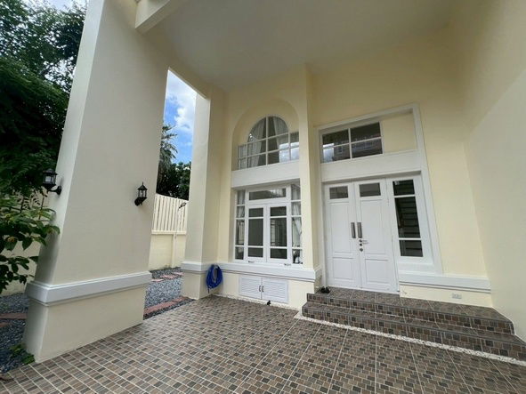 รูป ทาวน์โฮม หลังมุม ให้เช่า ซิตี้พลัส สุขุมวิท 50 ขนาด 4 นอน ใกล้ รร. นานาชาติ Bangkok Prep ใกล้ทางด่วนสุขุมวิท 50 - รูปที่ 2/8