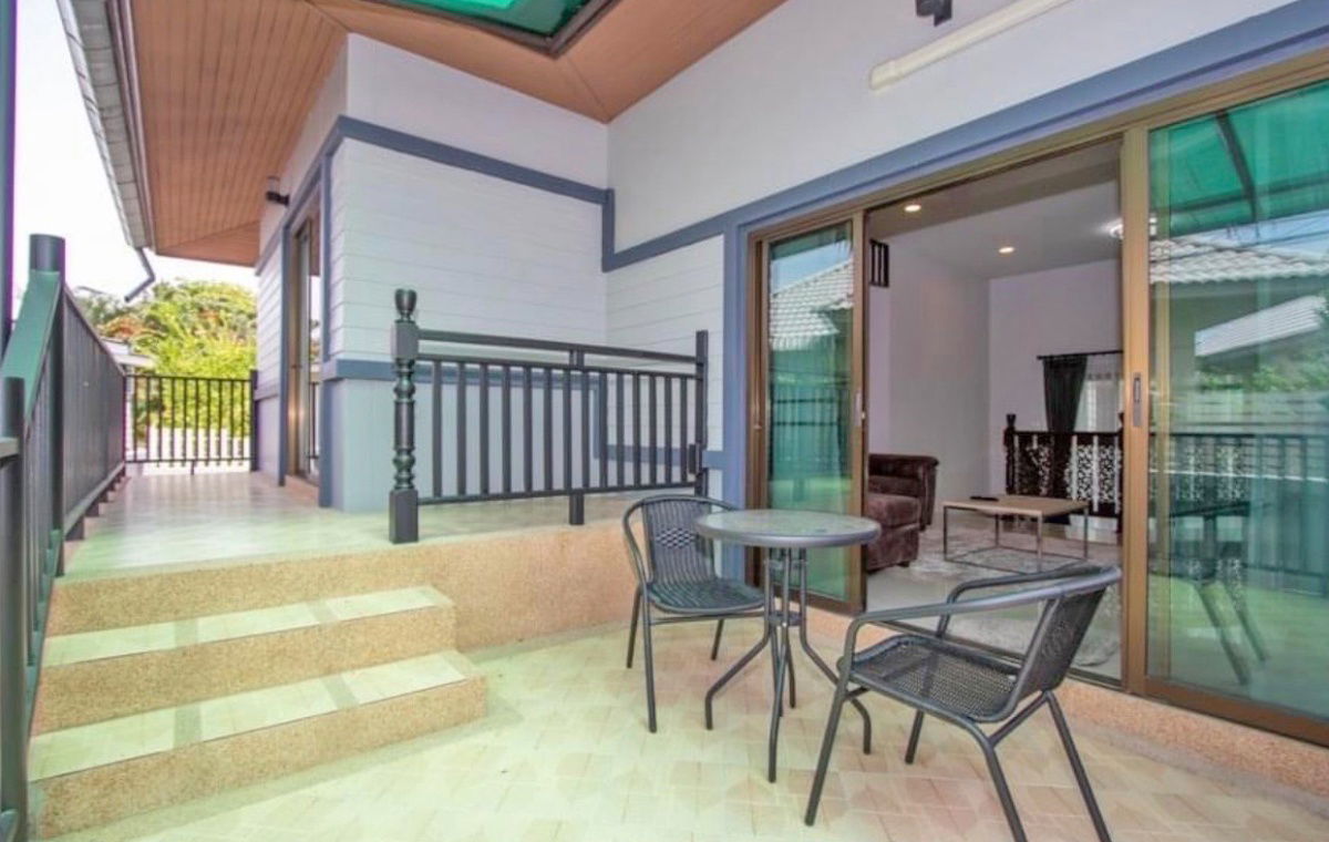 picture Single storey house for rent with 2 bedrooms, 1 bathrooms. - 8/9