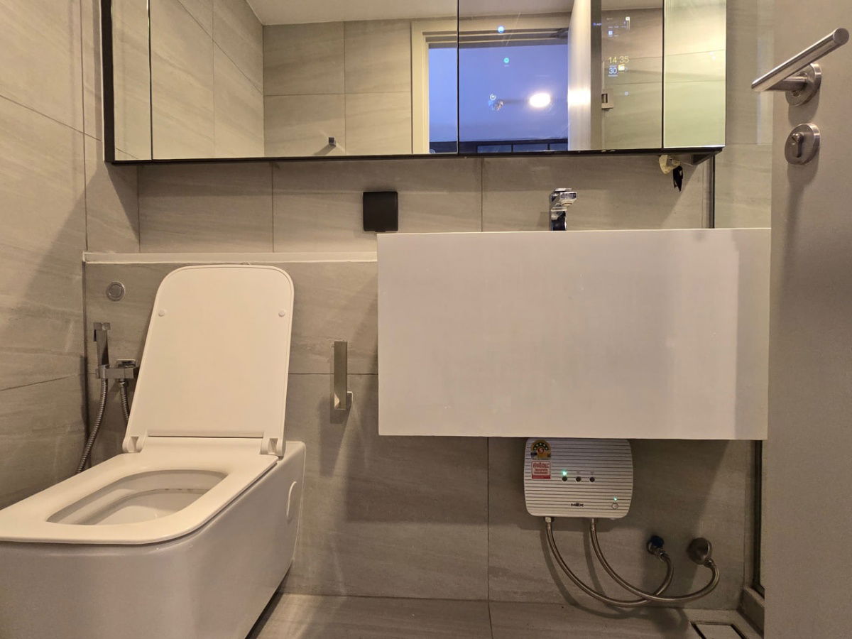 รูป Park Origin Chula Samyan【𝐑𝐄𝐍𝐓】🔥ความลักชัวรีแบบนุ่มนวล ขาว–เทา–ทอง วัสดุเงาและไฟซ่อน🔥 ติดต่อไลน์ไอดี: @hacondo - รูปที่ 10/10