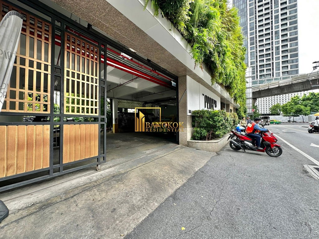 รูป Stunning 3 Bedroom Duplex Apartment in Thonglor Location - BR20783AP - รูปที่ 36/37