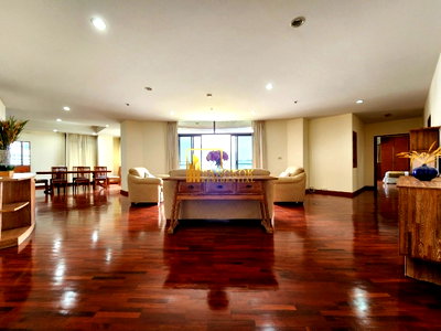 คอนโดให้เช่า : Ruamsuk Condominium | Very Spacious 3 Bedroom For Rent in Phrom Phong - BR10223CD