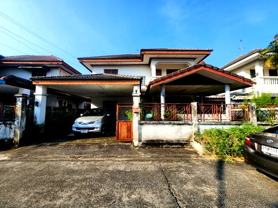 Houses for sale Suwinthawong Road : FOR SALE  HOUSE PROPERTY  3400000 BAHT.