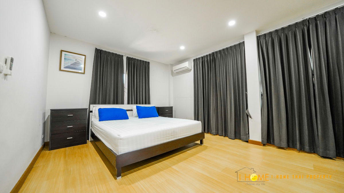 picture A house 2 storey for rent with 3 bedrooms,3 toilets and 1 kitchen. - 14/23